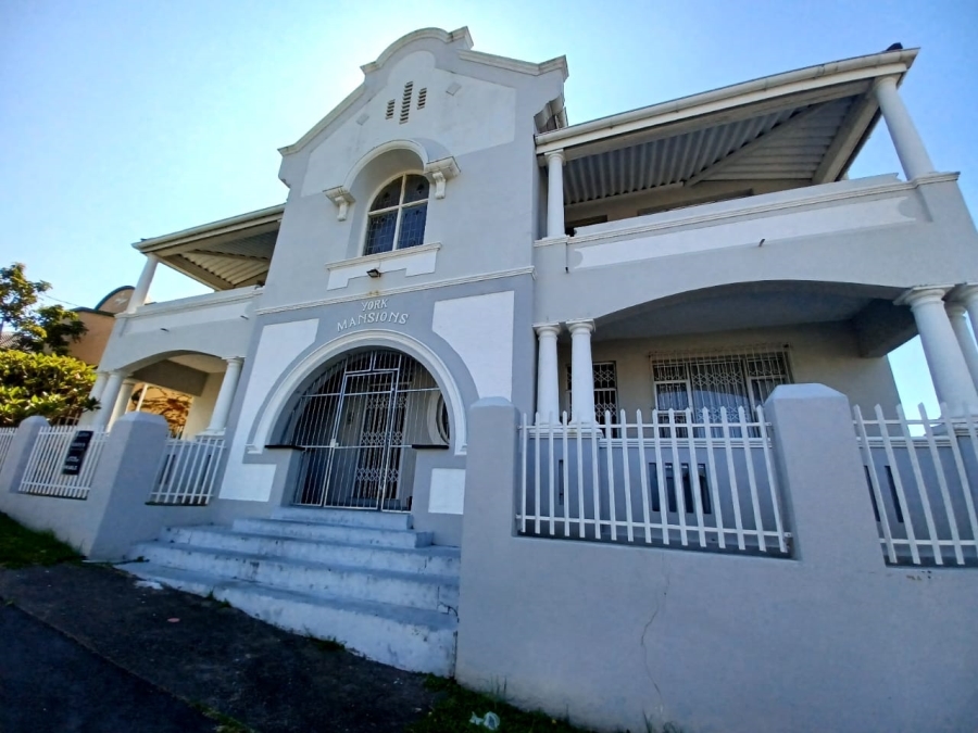 8 Bedroom Property for Sale in Quigney Eastern Cape